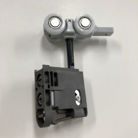 ２枚連動シンクロ引戸　吊車